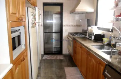 Apartamento com 3 quartos à venda na Rua Araguari, --, Moema, São Paulo