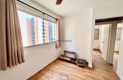 Apartamento vago, impecável, 5 min (400 m) a pé ao metrô./saúde