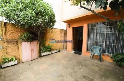 Casa com 3 quartos à venda na Rua das Violetas, --, Mirandópolis, São Paulo
