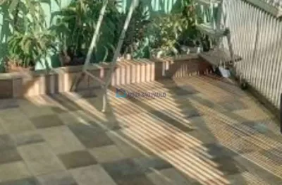 Sobrado na vila gumercindo com 2 dormitórios e 1 vaga.