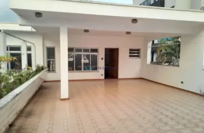 Sobrado a venda no ipiranga com 325m², 4 quartos, 1 suite, 2 salas, 4 banheiros, vagas 15 carros.