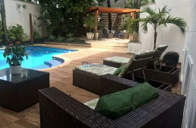 Casa à venda em condomínio fechado na chácara monte alegre com 4 suítes e 5 vagas |