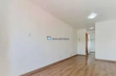 Studio na rua vergueiro - 450m, 7 min a pé ao metrô santos imigrantes