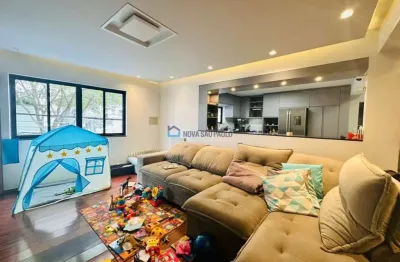 Sobrado com 5 quartos e 4 banheiros à venda, 520 m²,  tem em anexo 3 lojas comerciais com renda.
