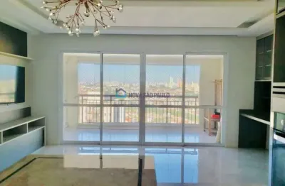 Apartamento de 2 dormitórios, andar alto em prédio de torre única.