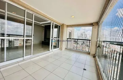 Apartamento de 2 dormitórios, andar alto em prédio de torre única.