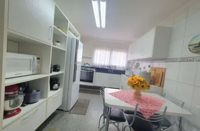 Amplo apartamento, a 800 metros metrô são judas com varanda e 2 vagas demarcadas!