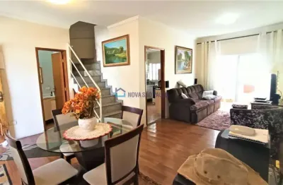 Casa com 3 dormitorios, 1 suite e 3 vagas na saúde.