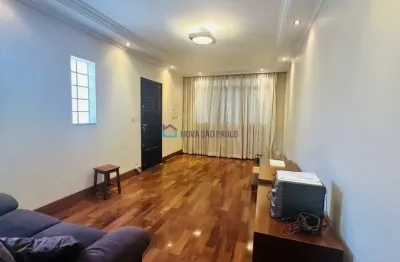Casa com 4 dormitórios, sendo 1 suíte, e mais uma suíte  completa de empegada.