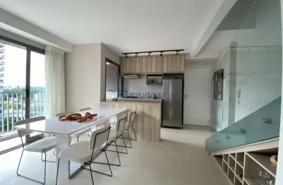 Apartamento duplex com 2 suítes e 1 vaga à venda em moema