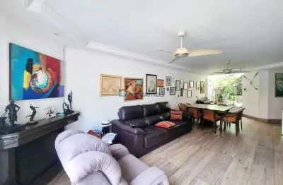 Casa à venda, com 4 dormitórios, 1 suíte, 4 vagas, 270 m², espaço gourmet, edícula, na vila mariana