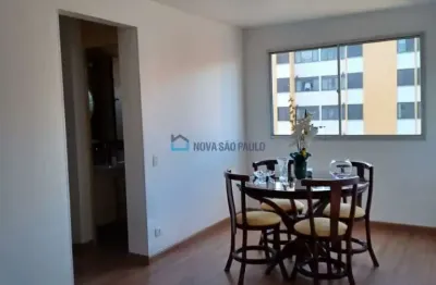 Apartamento à venda no jabaquara com 2 quartos e 1 vaga de garagem.