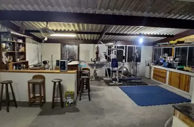 Casa de vila venda| 3 quartos  sendo  1 suíte |3 banheiros|600 metros metro santa cruz