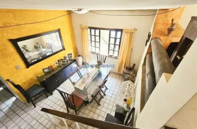 Excelente casa em condomínio fechado na região de cotia