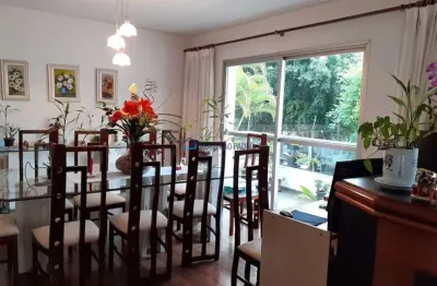 Apartamento à venda em moema|varanda|próx metro|3 quartos|4 vagas