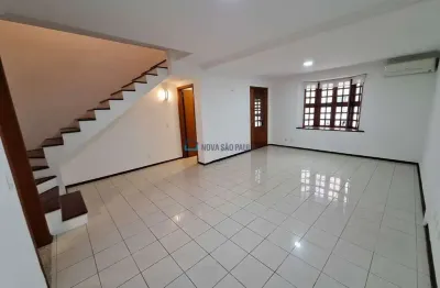 Casa de vila para venda em planalto paulista. 3 dormitórios/ 2 vagas.