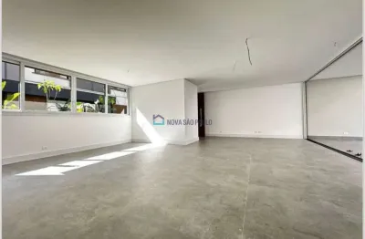 Casa em condomínio fechado com 4 quartos à venda na Rua Comendador Elias Zarzur, --, Santo Amaro, São Paulo