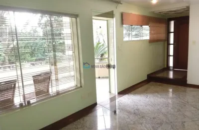 Casa térrea assobradada em jardim da saúde . 3 dormitórios (1 suíte) . 4 banheiros . 4 vagas . 180m2
