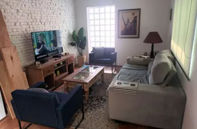 Sobrado - 2 suítes, 2 vagas - 145m² - chácara sto antônio