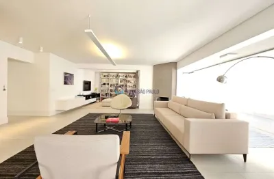 Apartamento amplo e arejado - 210m² próx ao parque ibirapuera