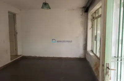 Casa à venda ao lado da estação de metrô praça da árvore para reforma