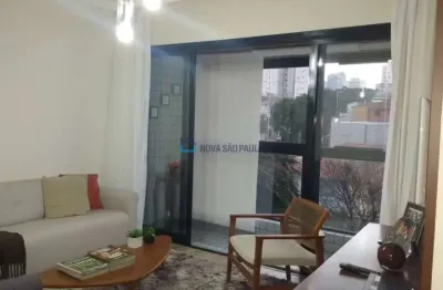 Apartamento à venda na chácara inglesa com 3 quartos e 2 vagas de garagem.