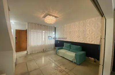 Casa assobradada a venda no campo belo, com 150m² bem distribuidos.