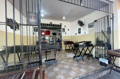 Complexo comercial à venda, 2 lojas, 5 casas para locação e 1 depósito, jd são luis