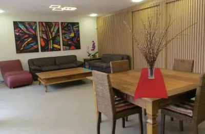 Casa à venda no planalto paulista com  4 quartos suítes, 4 vagas de garagem.