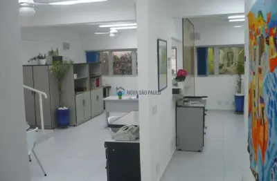 Prédio com 16 salas à venda na Rua Fernando de Noronha, --, Chácara Inglesa, São Paulo