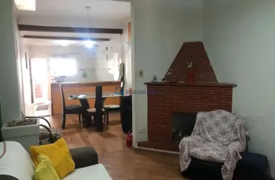 Sobrado à venda no planalto paulista com 4 quartos  2 suítes  2 vagas