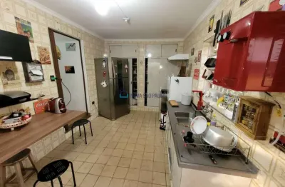Casa com 2 quartos à venda na Rua Dom Sebastião do Rego, --, Vila Gumercindo, São Paulo