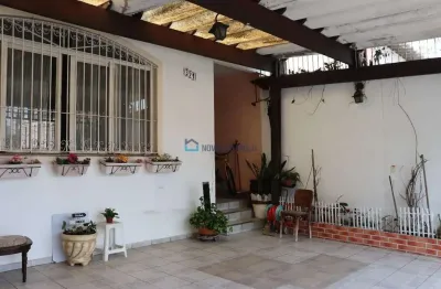 Casa com 4 quartos à venda na Rua Artur Thiré, --, Saúde, São Paulo