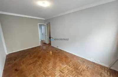 Apartamento à venda na saúde com 2 quartos e 1 vaga de garagem.