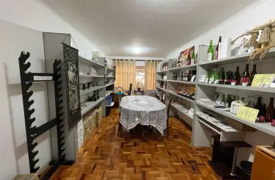 Sobrado com 04 dormitórios na região da vila mariana.