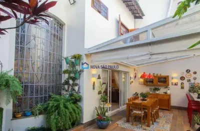 Casa à venda  no jardim da saúde com 4 quartos e 4 vagas de garagem !