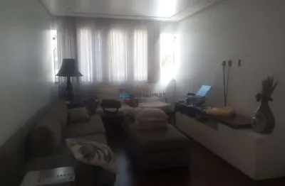 Casa à venda no bairro bosque da saúde com 3 suítes e 4 vagas de garagem.