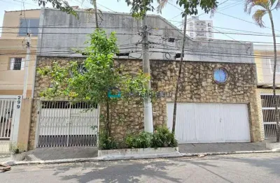 Casa com 3 dormitórios, 3 vagas, piscina e churrasqueira
