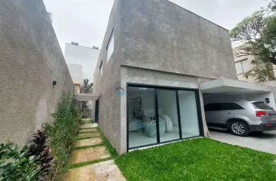 Sobrado planalto paulista, 4 dormitórios, 2 vagas, quintal e edícula