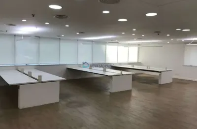 Sala comercial de 210 m² na vila olimpia, com 02 banheiros e 04 vagas de garagem