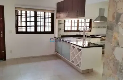 Casa com suíte, varanda gourmet e 3 vagas - próx. ao ibirapuera