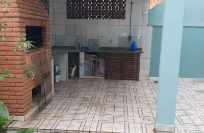 Sobrado 3 dormitórios,1 suíte, 4 vagas,m parque jabaquara!