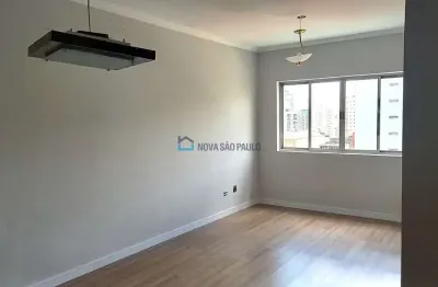 Apartamento 2 dormitórios, 2 vagas  reformado-  praça da árvore