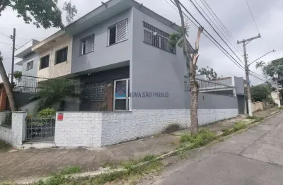 Sobrado cômodos grandes,4dts, suíte, 4wc,terraço enorme, 3 vagas ! bosque da saúde!