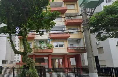 Apartamento com 173m² 3 dormiotiros 1 suite a 50mts da praia do gonzaga -santos