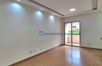 Apartamento de 2 dormitórios, 1 vaga de garagem livre, próximo ao shopping santa cruz!