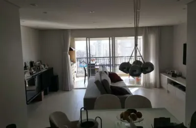 Apartamento à venda na vila guarani com 2 quartos e 2 vagas de garagem.