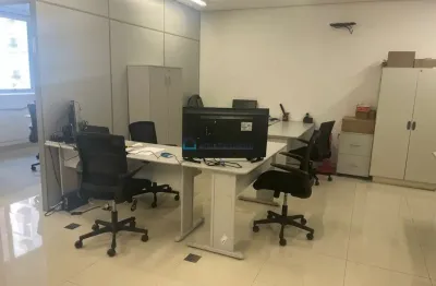 Sala comercial com 3 salas à venda na Avenida Santo Amaro, --, Brooklin Paulista, São Paulo