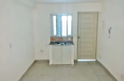 Kitnet à venda, com 1 dormitório e 1 banheiro, na vila monumento