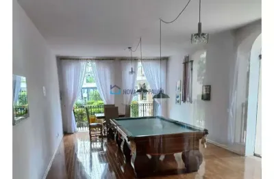Apartamento no paraíso, 110m2, 3 dormitórios, bem próximo ao metrô